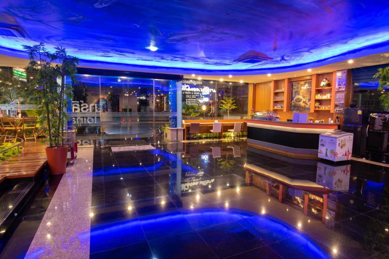 Marlin Hotel Сураттхани Экстерьер фото
