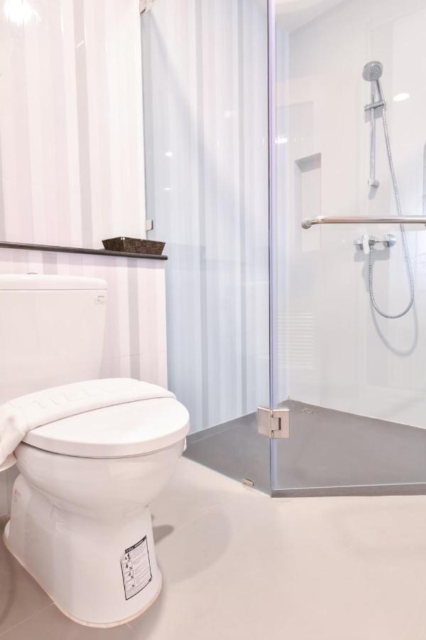Marlin Hotel Сураттхани Экстерьер фото