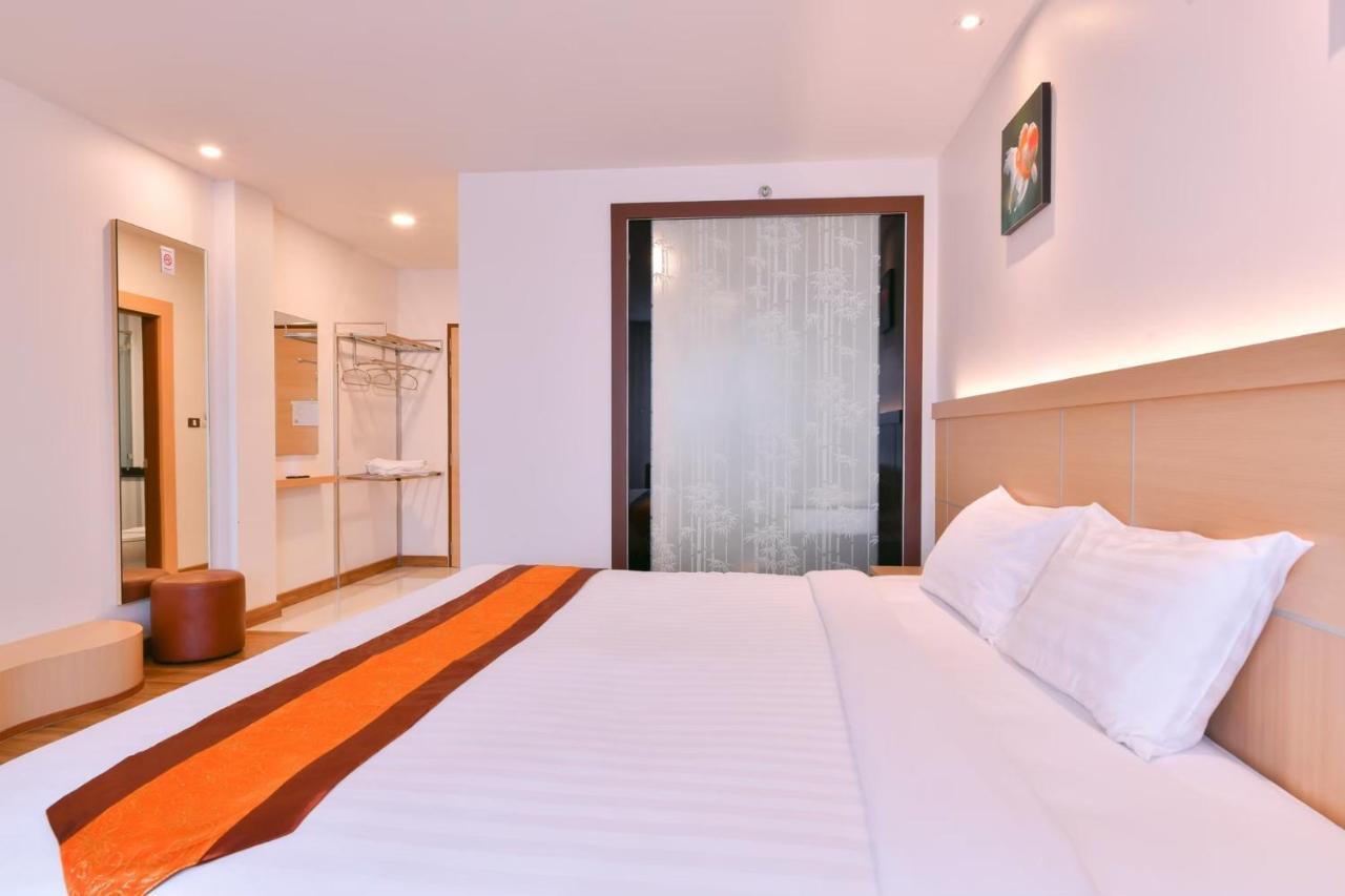 Marlin Hotel Сураттхани Экстерьер фото
